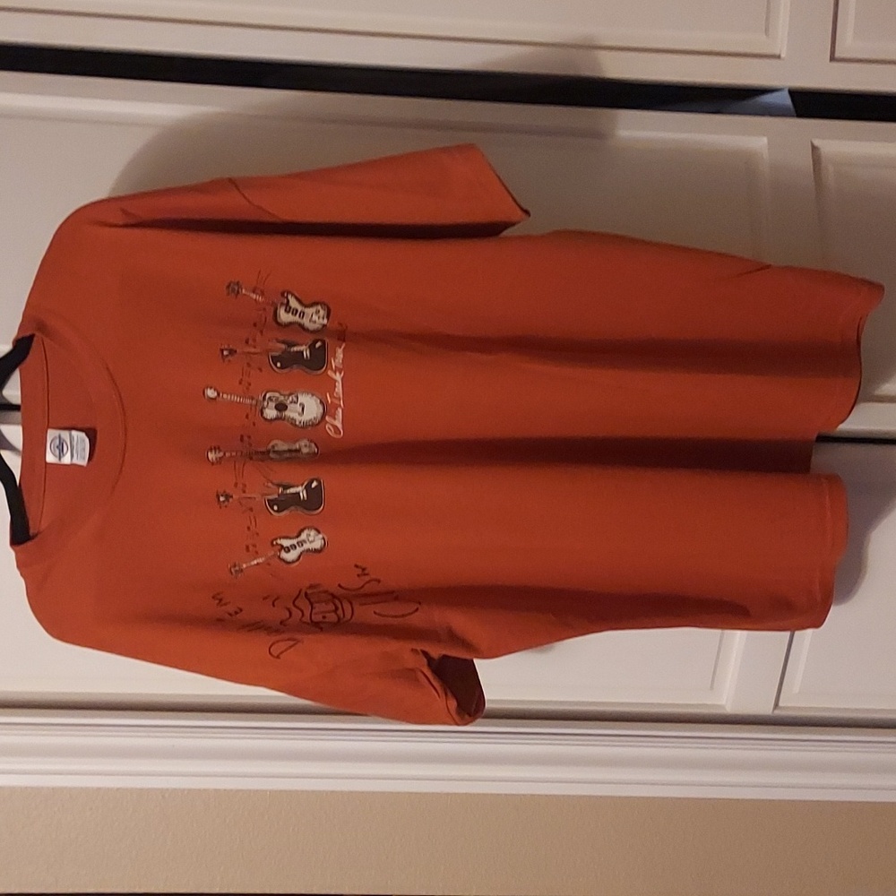 Chris Isaak Autographed T shirt Size XXL